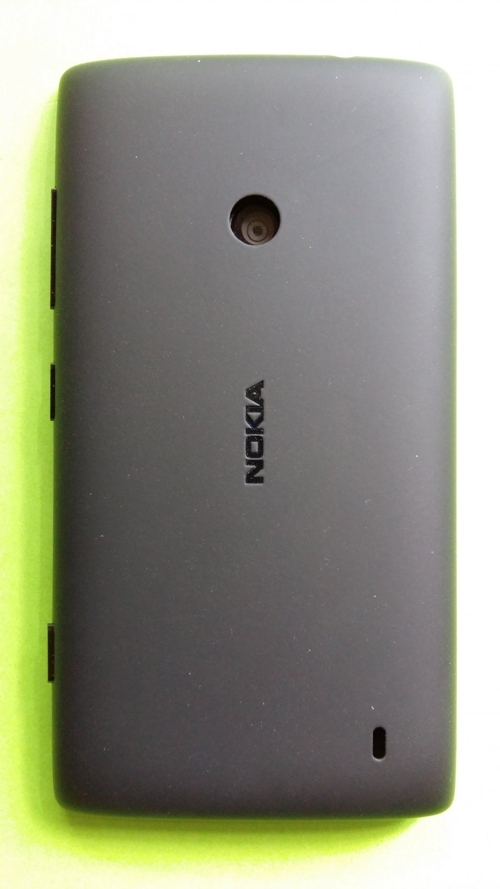 image-7430583-Nokia_520_Lumia_(2)2.w640.jpg
