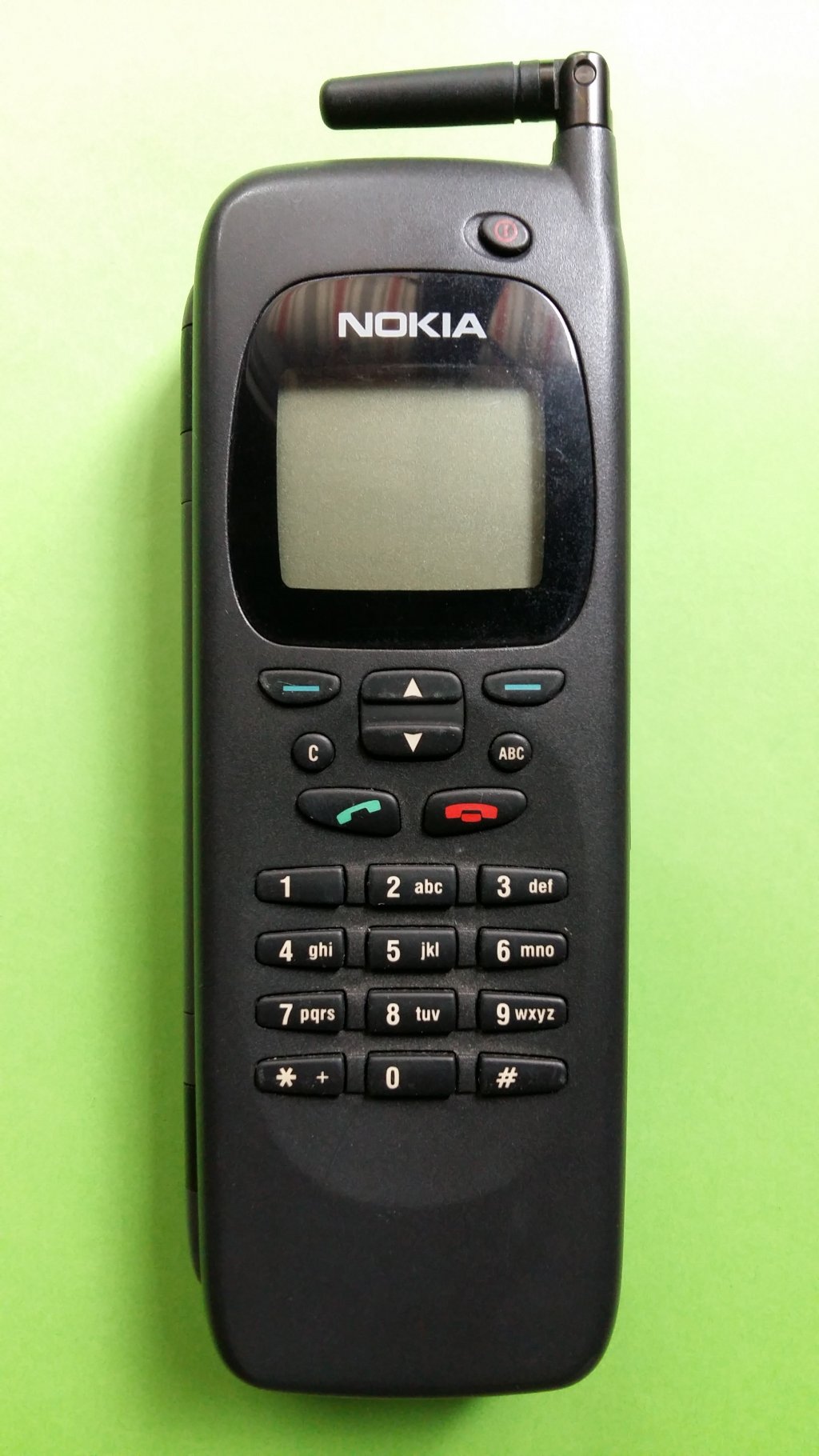 image-9131963-Nokia_9000i_Communicator_(1)1.w640.jpg